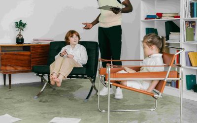 Un număr tot mai mare de copii și adolescenți beneficiază de psihoterapie, o intervenție crucială pentru sănătatea lor emoțională și mentală