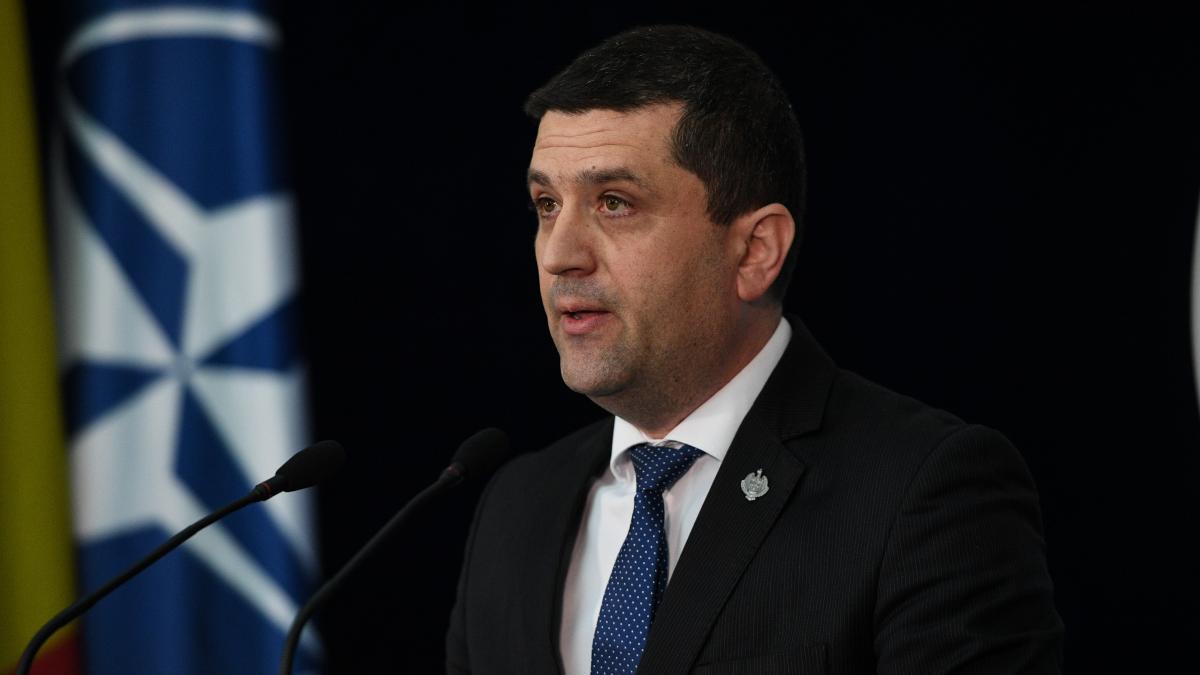 Ministrul Apărării, RADU Miruță, a declarat că România nu se află în pericolul unui atac iranian, datorită sistemului de apărare antirachetă de la Deveselu și a altor sisteme similare din regiune