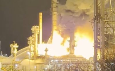 Incendiu major la o rafinărie din AUSTRALIA: Imagini VIDEO spectaculoase