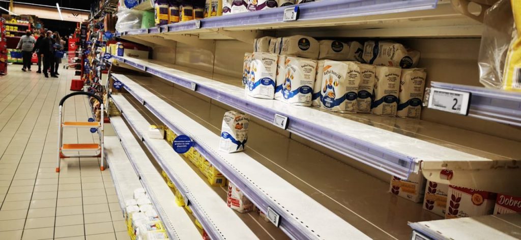 Criza alimentară bate la ușă în România: Avertismentul dur al experților