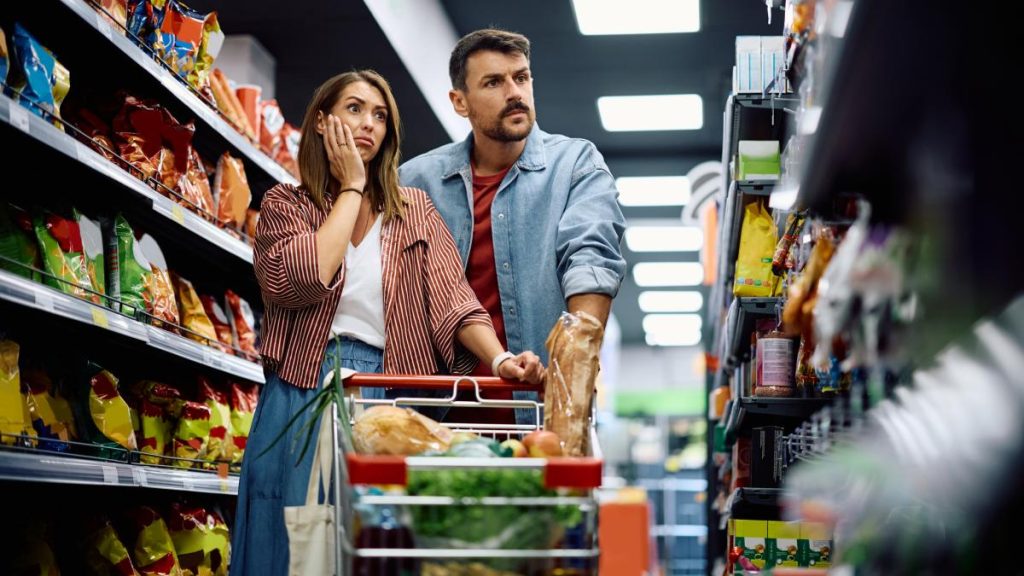 Șoc în România: Inflația explodează în martie, anunță INS. Energie +57%