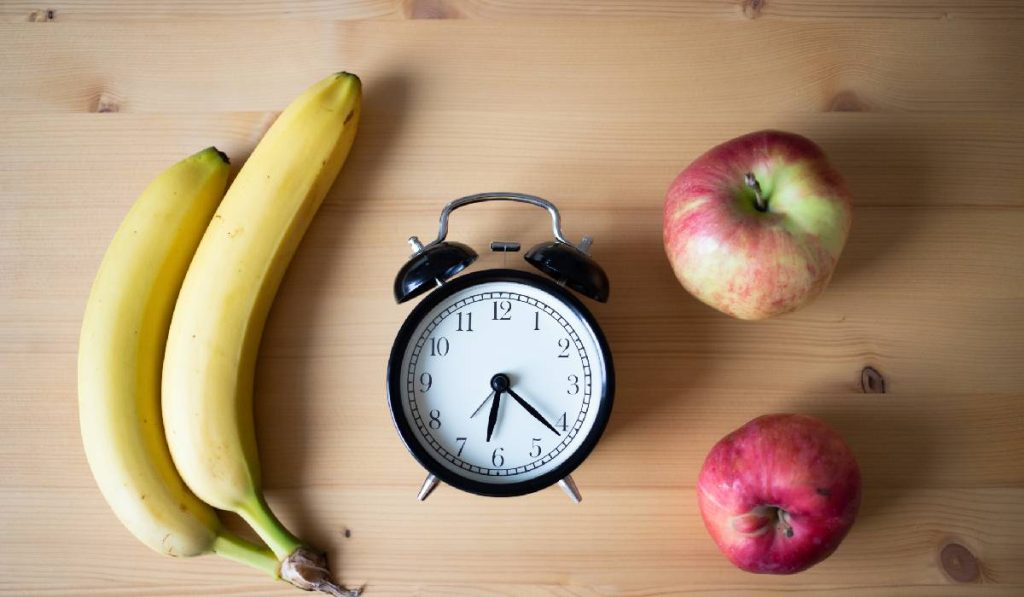 Ce efect are FESTINUL de trei zile? Uite ce pățește corpul tău!