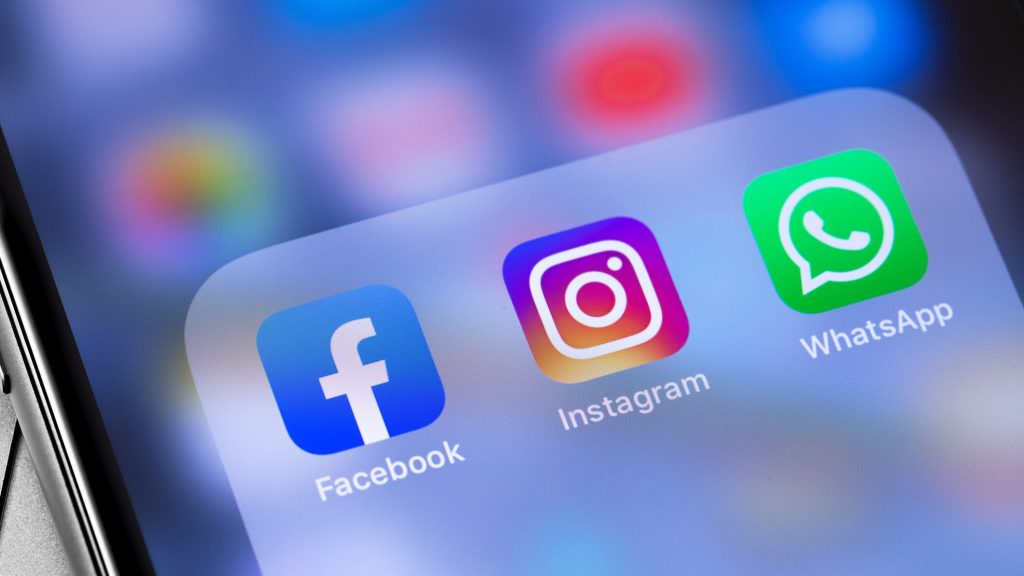 Democrația, sub asediu: Social media dictează votul în România