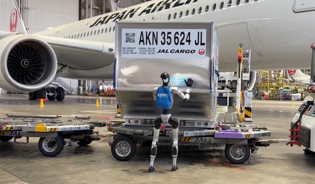 Roboții umanoizi, noua forță de muncă în aeroporturile din Japonia