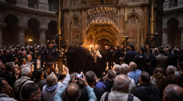 Biserica Sfântului Mormânt, redeschisă! Ce se întâmplă cu Lumina Sfântă?