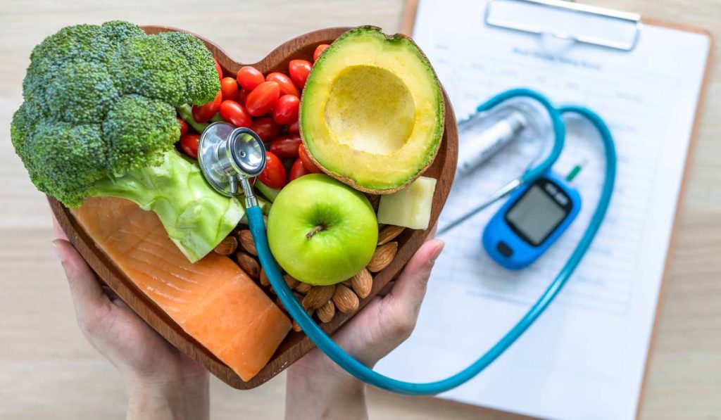 Ce NU face un cardiolog după 18:00? Reguli de AUR pentru inima ta