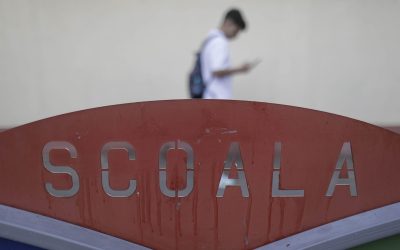 Revin elevii la școală după Paște: Vezi ce program au și când termină cursurile în 2026