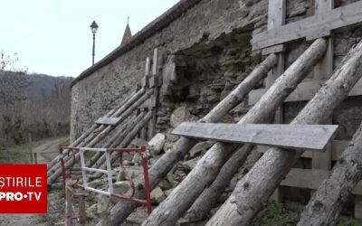Zidurile cetății Sighișoara, unul dintre cele mai importante monumente ale arhitecturii medievale din Europa, sunt în pericol de a se deteriora în mod semnificativ, iar motivul invocat de autorități este traficul rutier intens din zona istorică