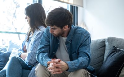 Semnele care trădează finalul unei relații: Fii atent la ele!