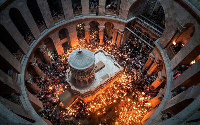 Sfânta Lumină a coborât la Ierusalim: Când ajunge în România