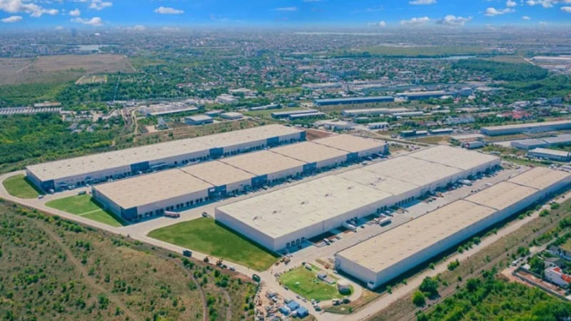 Scădere URIAȘĂ pe piața logistică: Investitorii își pierd încrederea în România!