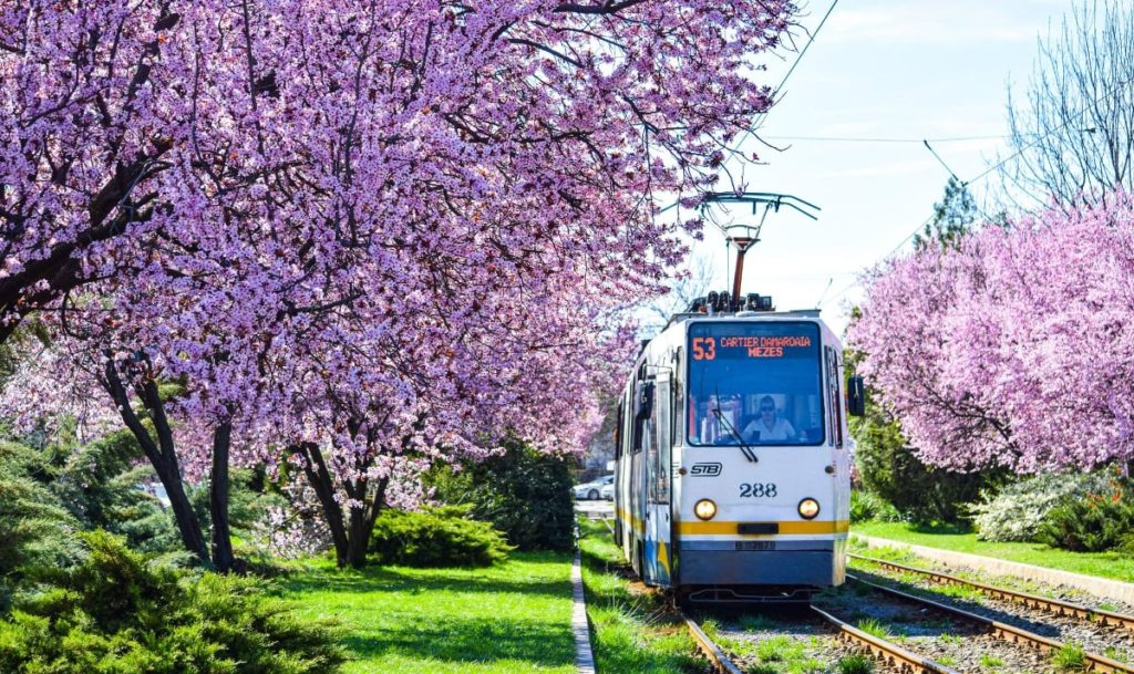 Transport public de paște în București: tramvaiul 41 și liniile de noapte circulă până la 3 dimineața