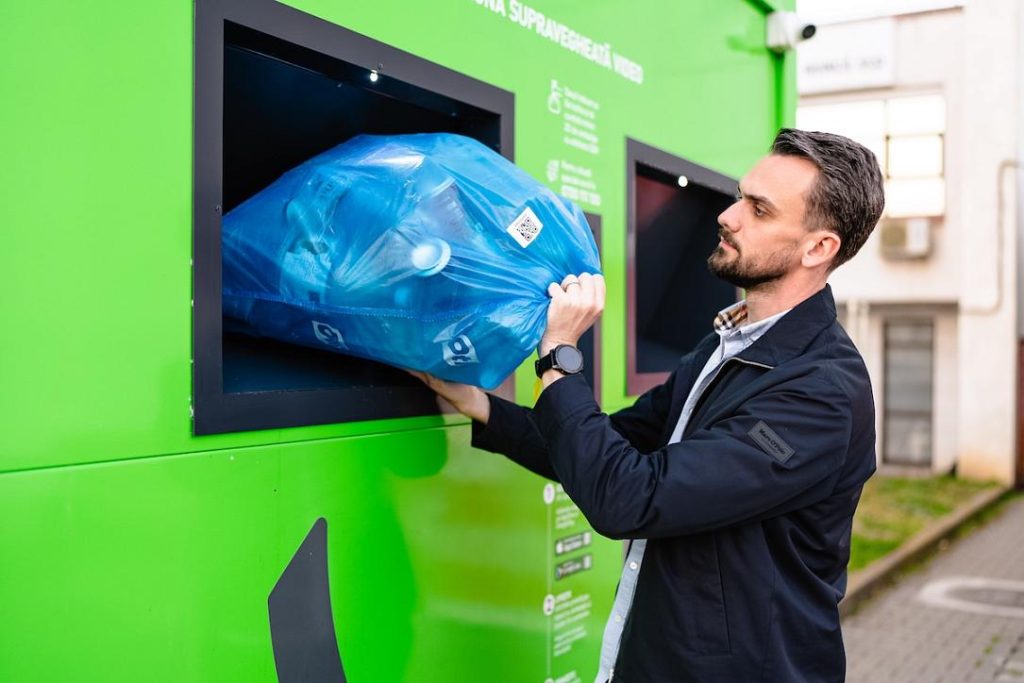 IZI, soluția de reciclare din România, atinge 1 milion de pachete colectate