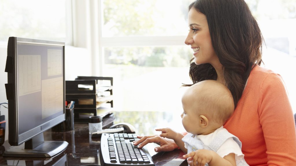 Bani pentru mame: Cine primește stimulentul de inserție?