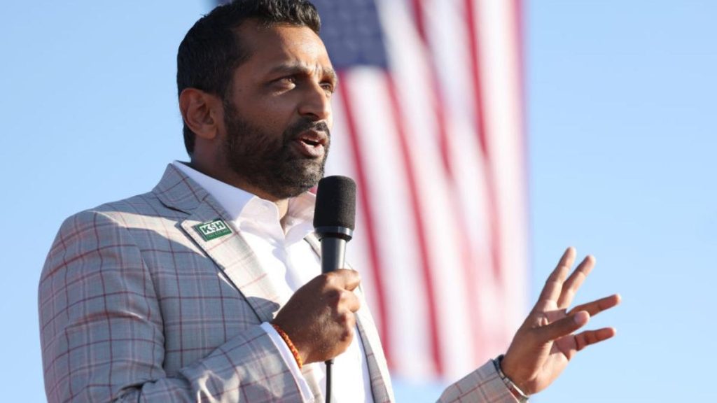 Șeful FBI, criză de nervi pe fondul alcoolismului: Credea că Trump l-a dat afară