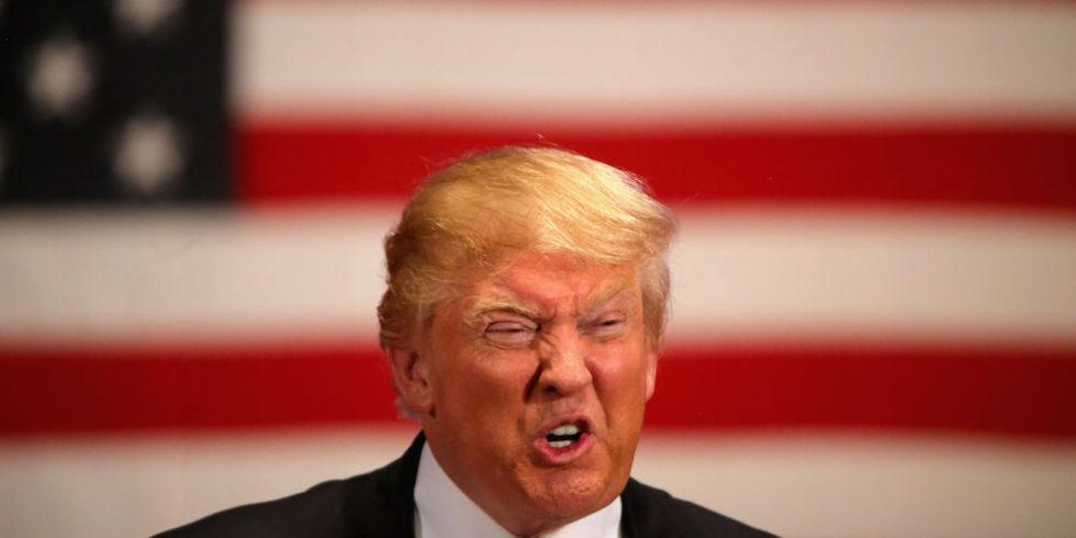 Președintele Donald Trump a reaprins tensiunile în Orientul Mijlociu printr-un mesaj acuzator publicat pe rețeaua sa de socializare Truth Social, în care avertizează Iranul privind „Ziua Centralelor Electrice și Ziua Podurilor” — evenimente pe care le anunță ca fiind simultane și fără precedent