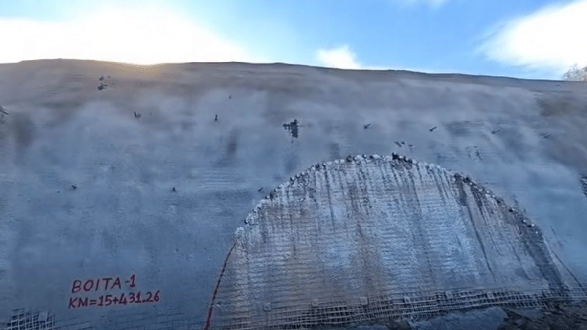 Progrese Importante pe Autostrada Sibiu-Pitești: Săpături la Tunelul Boița 1 Lucrările de pe șantierul Autostrăzii Sibiu-Pitești, pe secțiunea 2, dintre Boița și Cornetu, avansează rapid