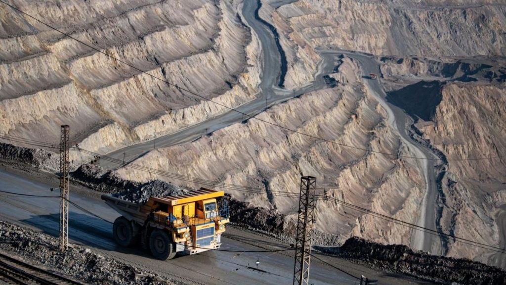 UE intră în cursa aurului: Platformă pentru minerale rare, adio dependență de China