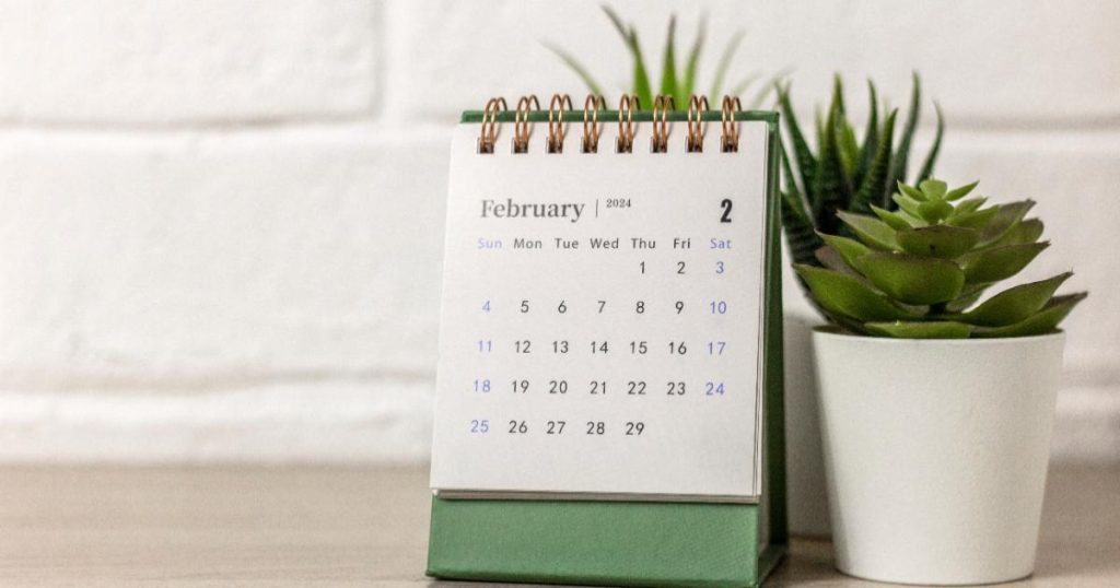 Zile libere record în România: Guvernul vrea 18 sărbători legale