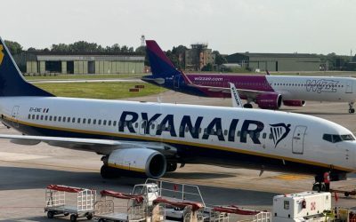 Autoritățile italiene au instituit restricții temporare la alimentarea cu combustibil pentru avioane pe mai multe aeroporturi din țară, măsuri valabile până pe data de 9 aprilie, în contextul traficului sustinut de Paște