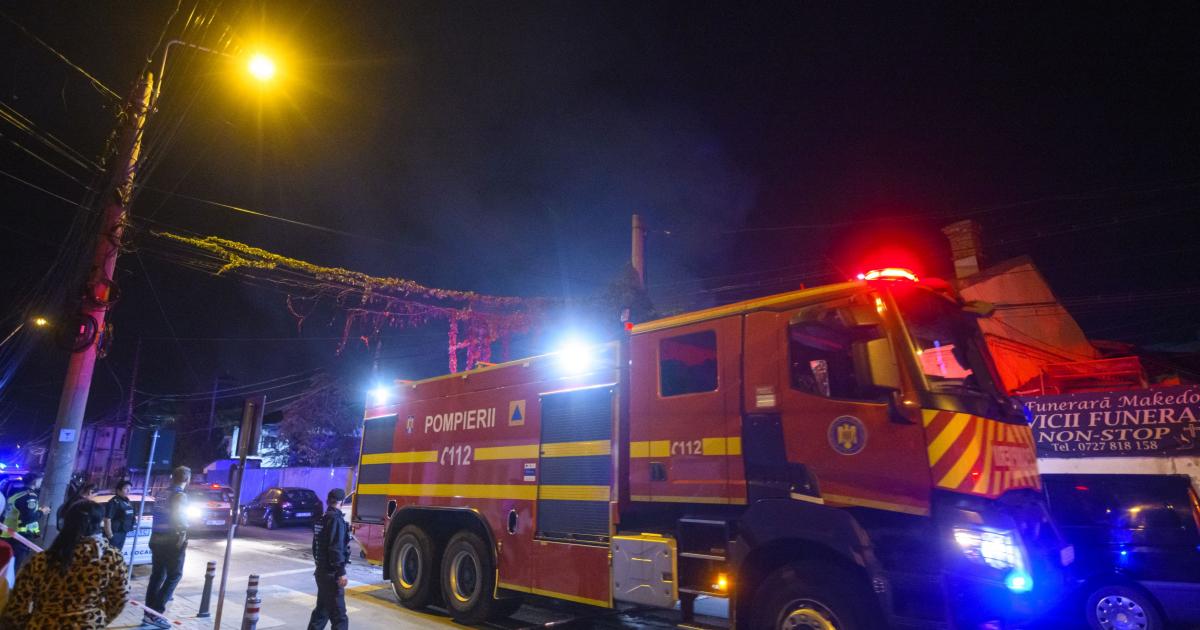 Un incendiu a izbucnit într-un bloc din Sighetu Marmației, provocând evacuarea a peste 80 de persoane, potrivit informațiilor disponibile