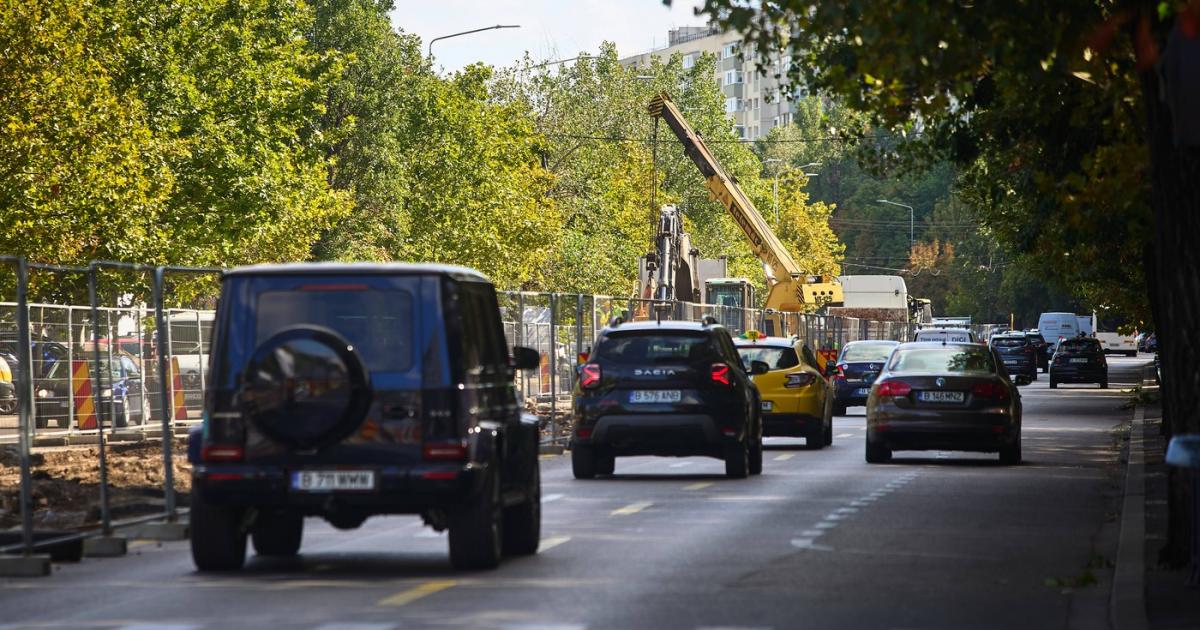 Piața Auto din România, Creștere Moderată, dar cu Accente Electrice Puternice Piața auto din România a consemnat o creștere moderată în luna martie 2026, conform ultimelor date disponibile