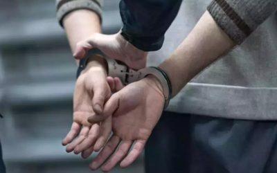 Un t&acirc;năr de 23 de ani este cercetat de polițiștii din București, sub control judiciar, după ce a postat pe o rețea de socializare un mesaj cu conținut fascist, legionar și rasist