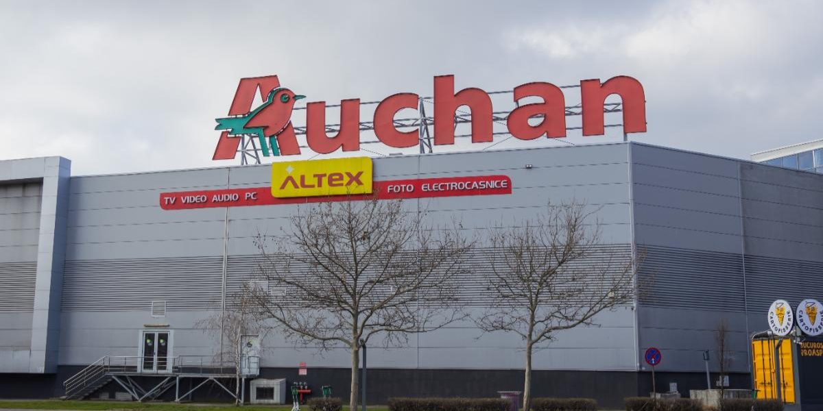 Auchan, program de Paște 2026: Cum funcționează magazinele în aprilie
