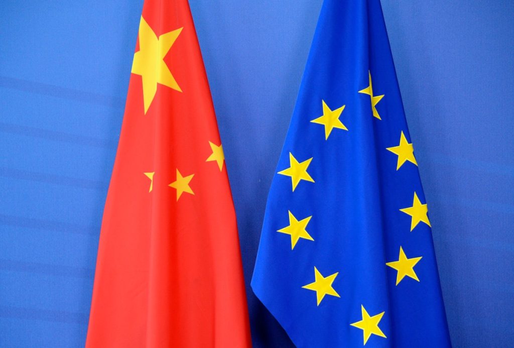 Deficitul comercial UE cu China: Creștere alarmantă de 15,3% în 2025