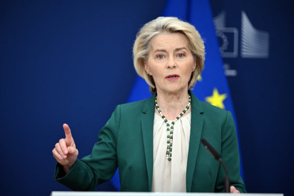 Ursula von der Leyen, avertisment dur: Pericolele online pentru copii
