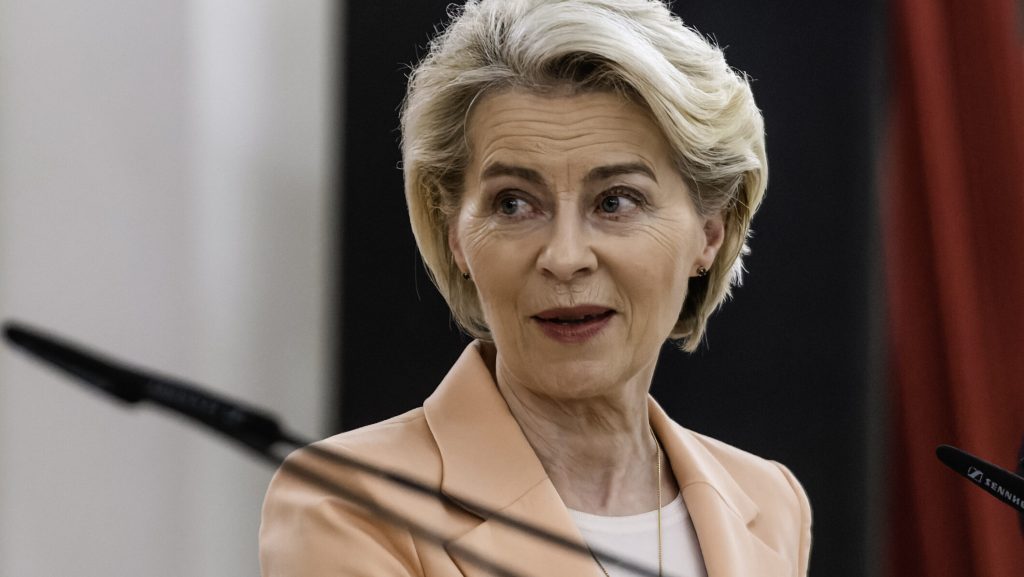 Ungaria: Peter Magyar zguduie scena politică, Europa reacționează, VON DER LEYEN entuziasmată