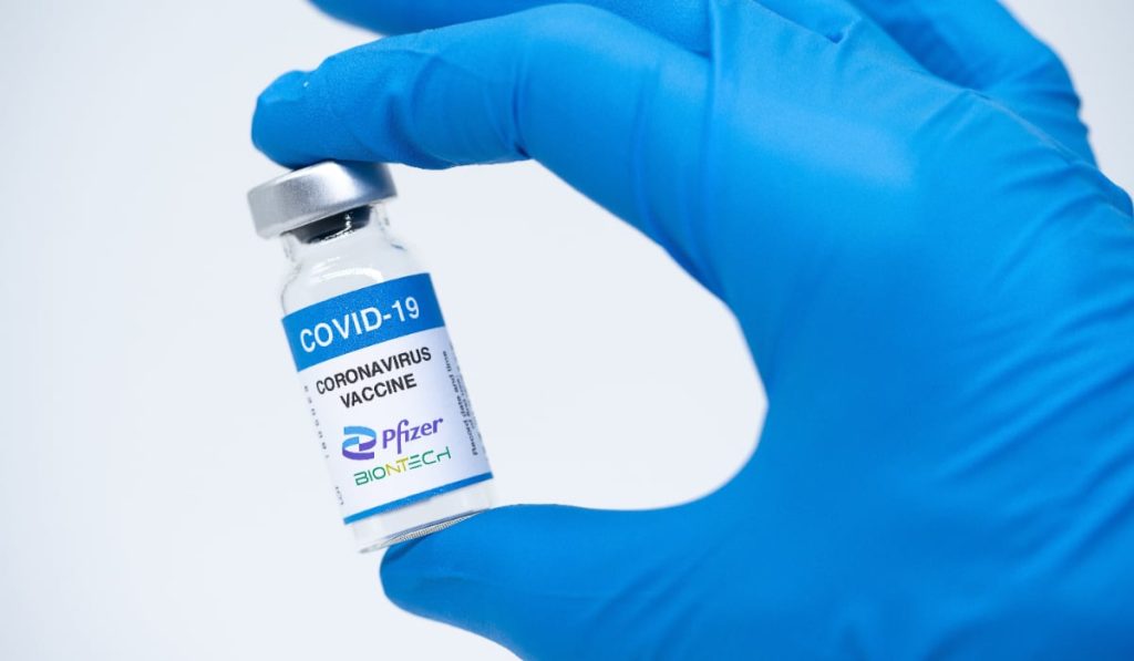 România respinge vaccinurile Pfizer chiar dacă trebuie să le plătească, Rogobete: „sunt doze pentru 10 ani”