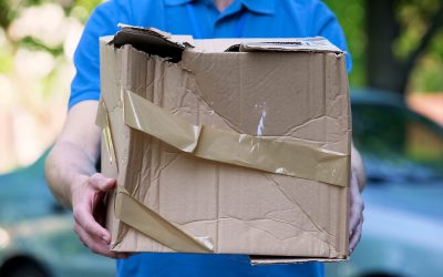 O vopsea inovatoare, capabilă să indice dacă un colet a fost lovit, a fost dezvoltată la Universitatea Tufts din SUA