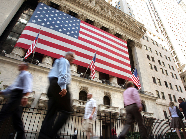 BOMBĂ în finanțe: BOGAȚII scot 20 mld. dolari, analiștii prevăd prăbușire