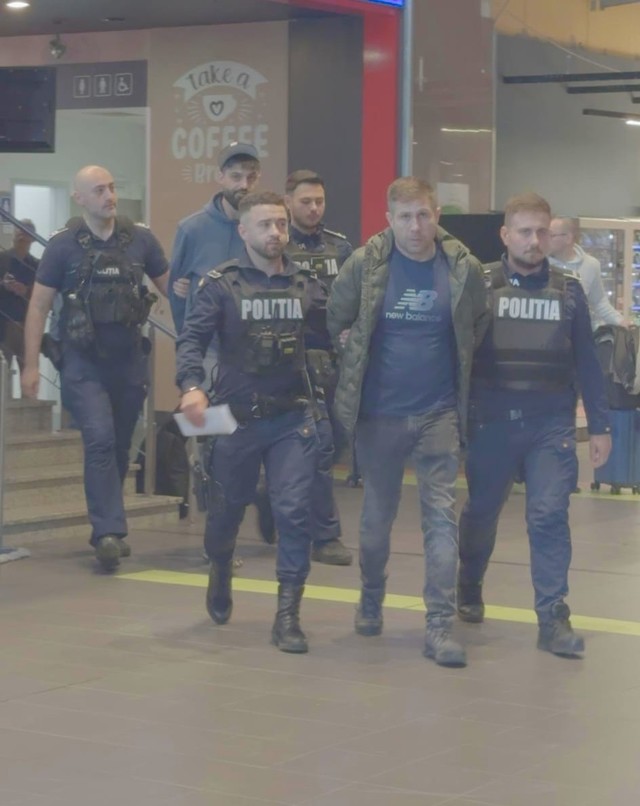 Bătaie generală pe Aeroportul Băneasa: Scandalul a început în avionul din Germania