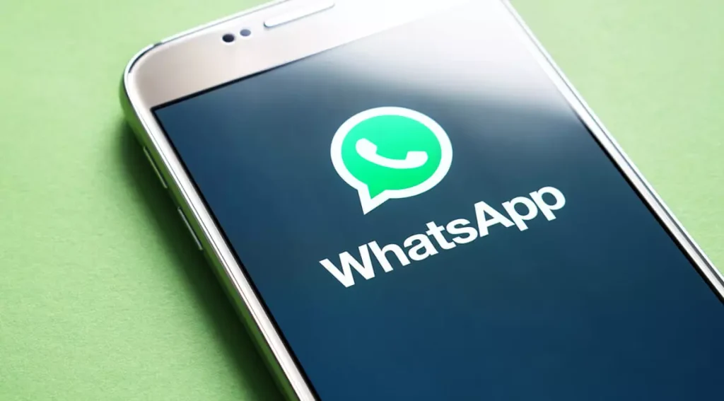 WhatsApp se pregătește să aducă schimbări majore, promițând o experiență de utilizare reînnoită