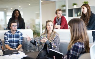 Unul din trei angajați la nivel global se confruntă cu epuizarea cauzată de schimbare, conform unui studiu recent