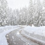 Zăpadă de doi metri în România, înainte de Paște: regiuni albe ca-n povești