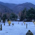 Zăpadă la miezul lui aprilie: Ninsoare neașteptată în munții din Bihor