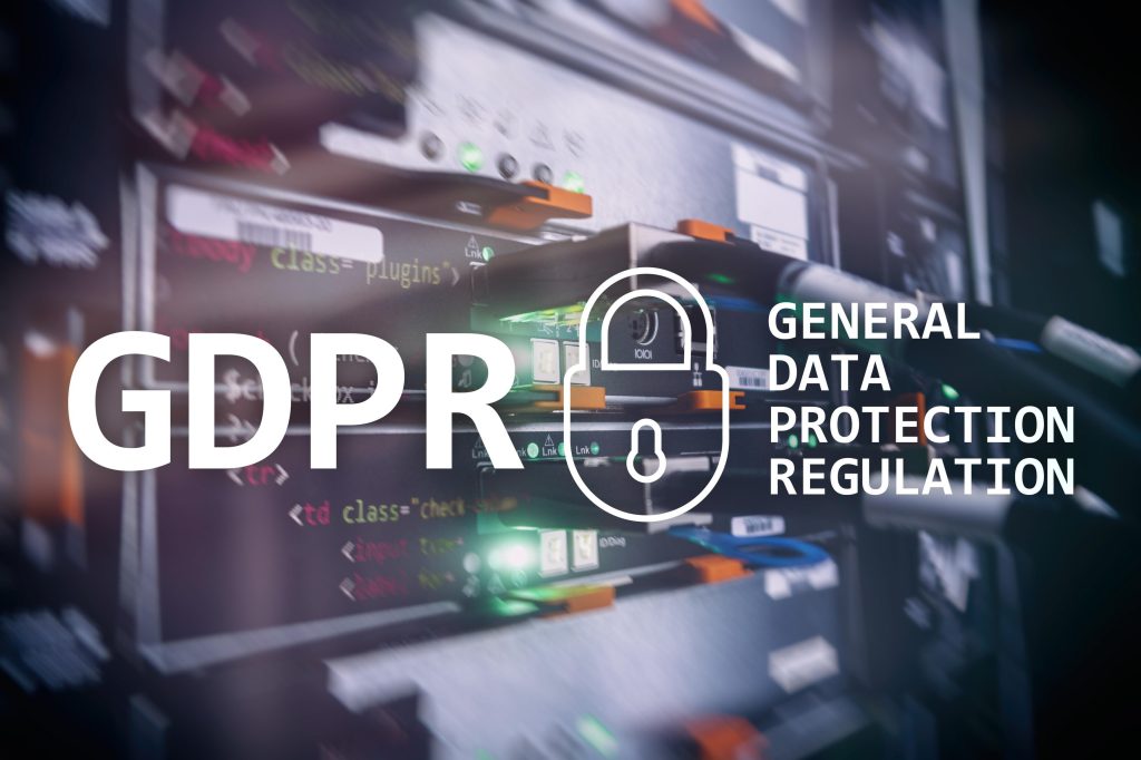 LinkedIn, acuzată de încălcarea GDPR: Taxează datele personale