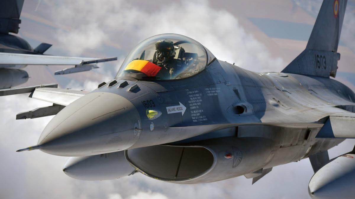 Pilot Român, Erou NATO: A Doborât Un Avion În Misiune Aeriană