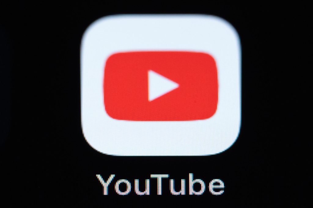 YouTube pune etichete AI pe video-uri: schimbări majore pentru Shorts și clipurile lungi