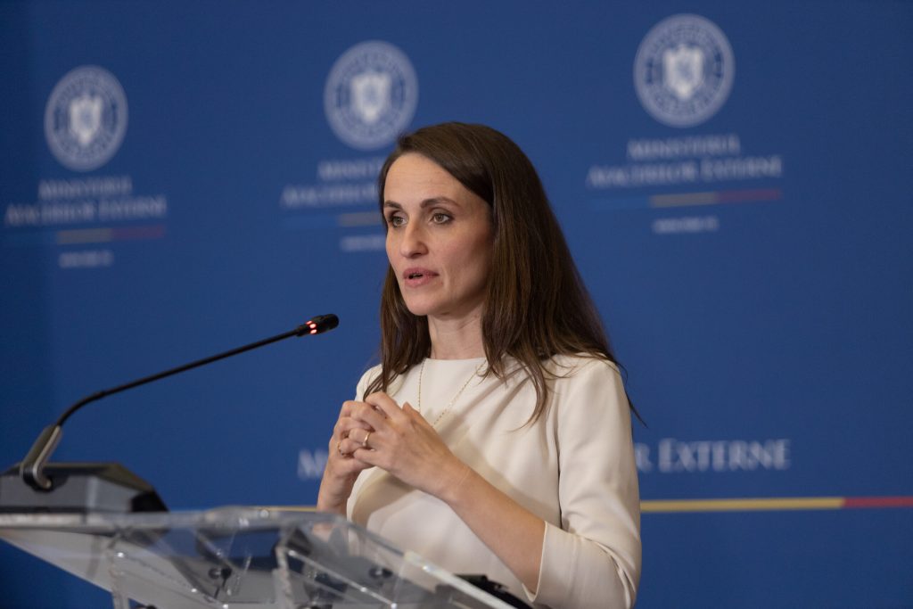 Situația NU arată deloc bine: Donald Trump, pus la zid de opinia publică!