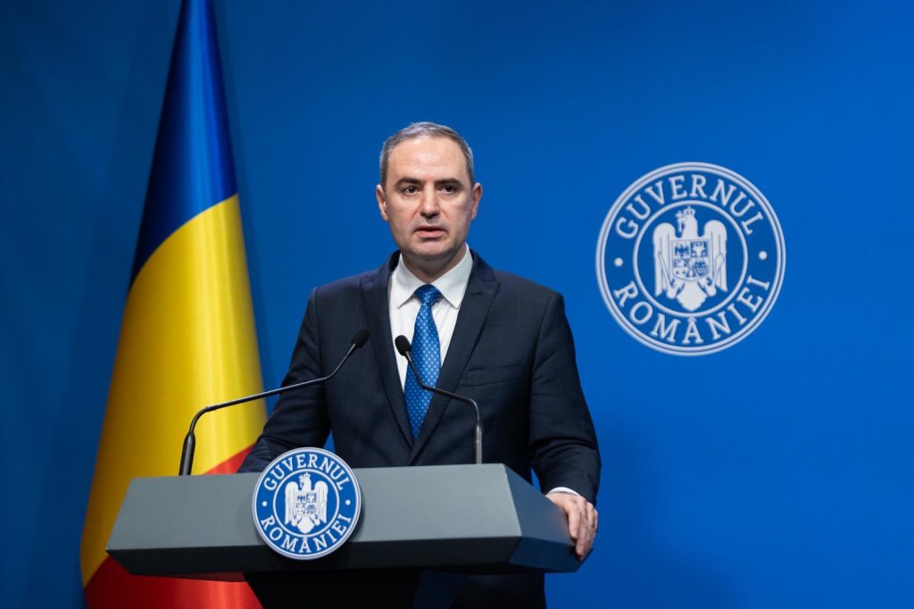 România, lăudată de Fitch: Deficit redus în T1. Va rezista testului fiscal?