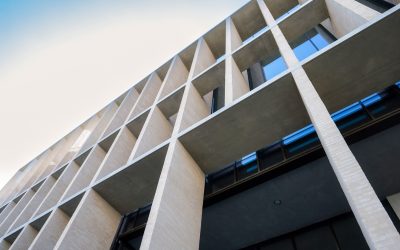 Fitch Ratings crește ratingul Băncii Transilvania, peste cel al României