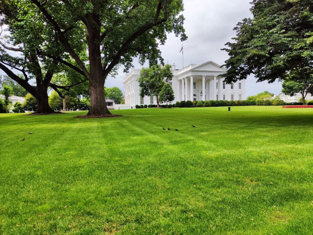 Finanțarea sălii de bal a lui Donald Trump, la Casa Albă, blochează Senatul
