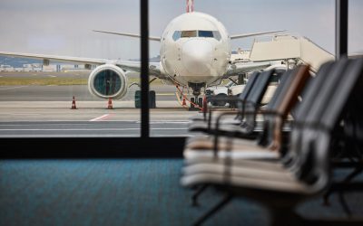 Avioane: Compensații mai mici, taxe mai mari pentru bagaje. Criza dictează