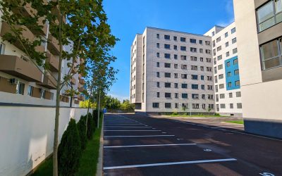 Unde-ți ascunde blocul vulnerabilitățile: Ghidul cumpărătorului de apartamente în România