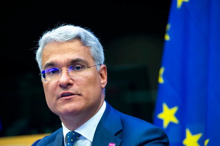 Pîslaru anunță: România, aproape de a primi banii din PNRR. Câți?