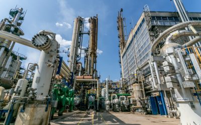 Azomureș, în prag de colaps: Romgaz preia combinatul, sute de preavize